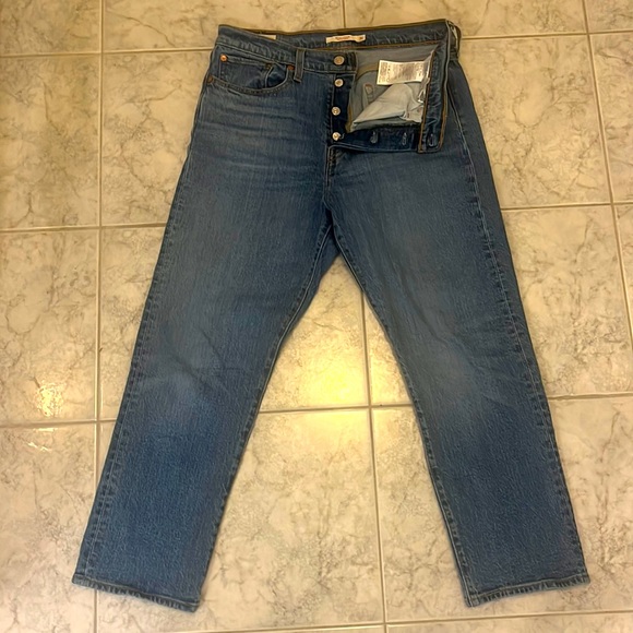 Levi's Wedgie Fit Straight High Rise Jeans in Jive Sound - Picture 1 of 7